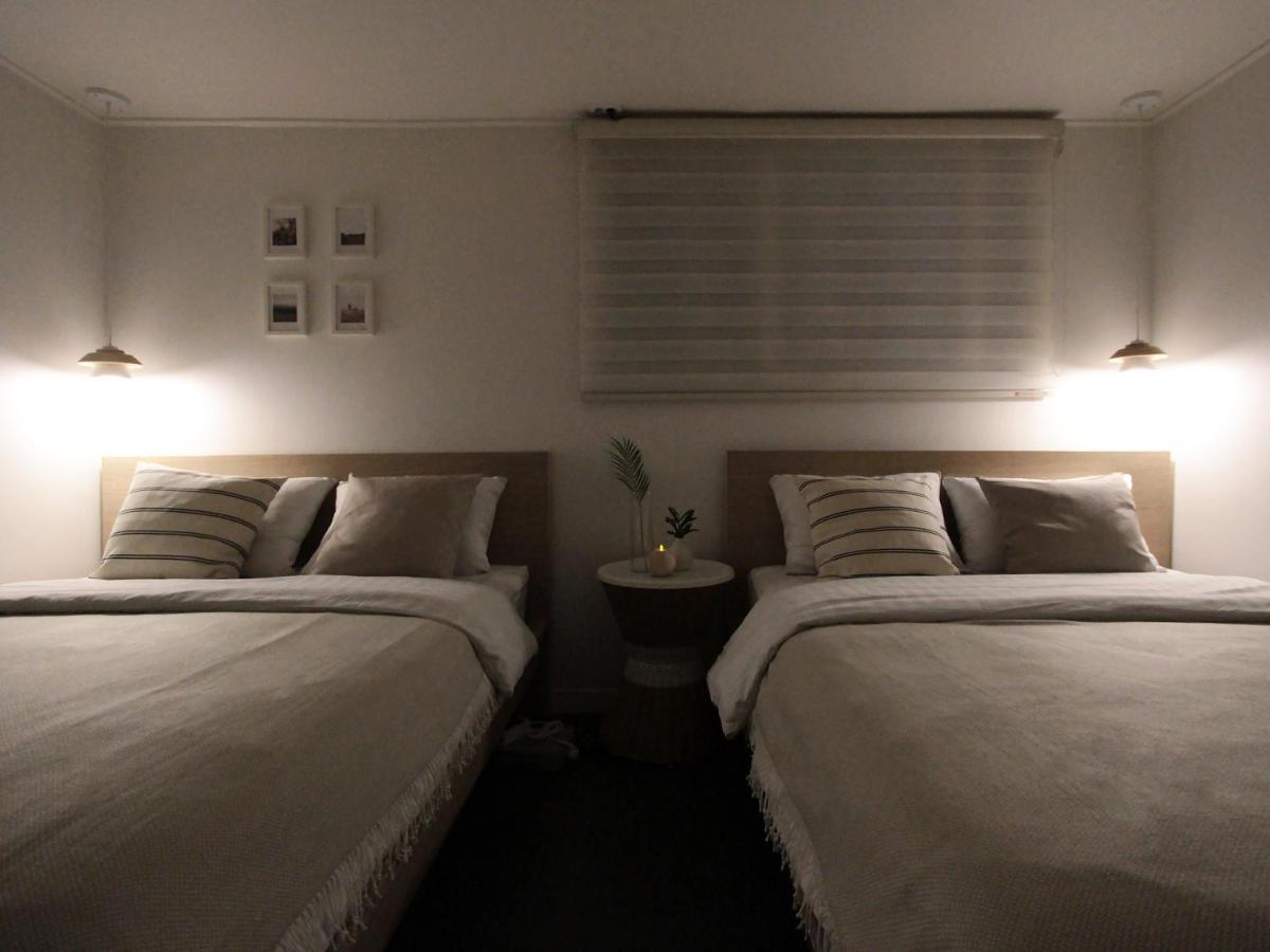 Neat House Hongdae Hotel Сеул Екстериор снимка