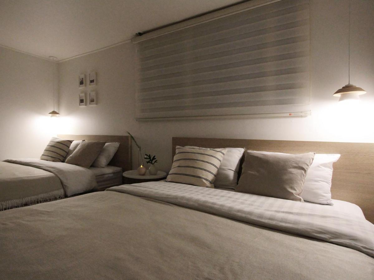 Neat House Hongdae Hotel Сеул Екстериор снимка