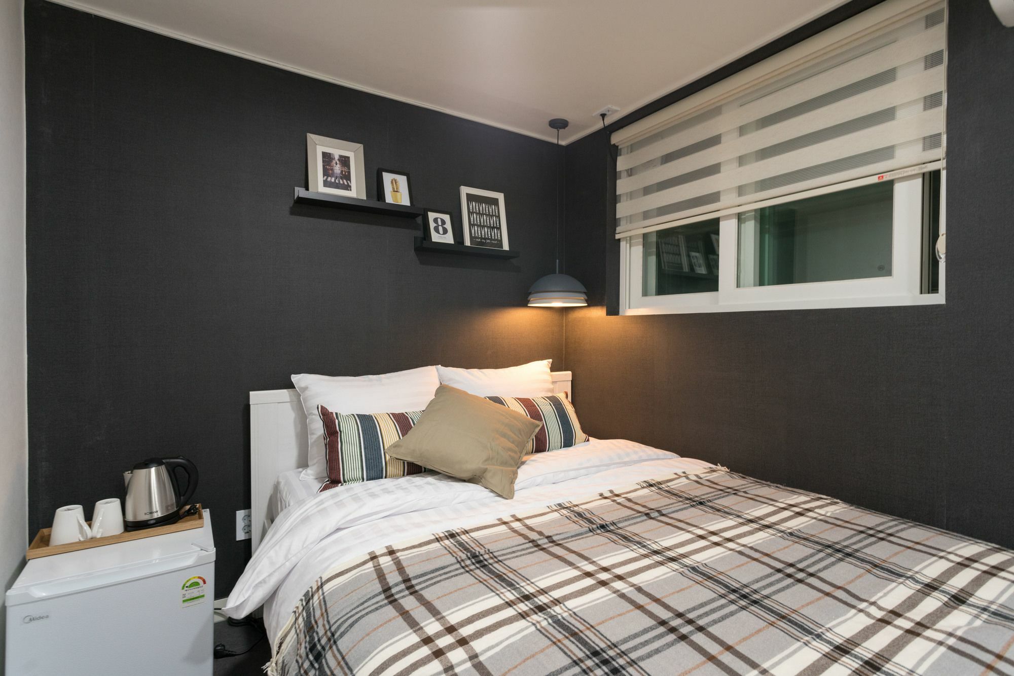 Neat House Hongdae Hotel Сеул Екстериор снимка