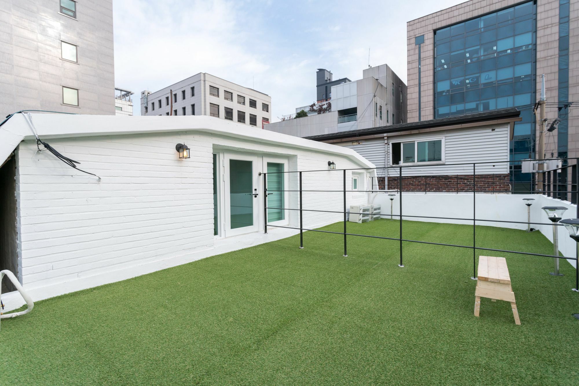 Neat House Hongdae Hotel Сеул Екстериор снимка