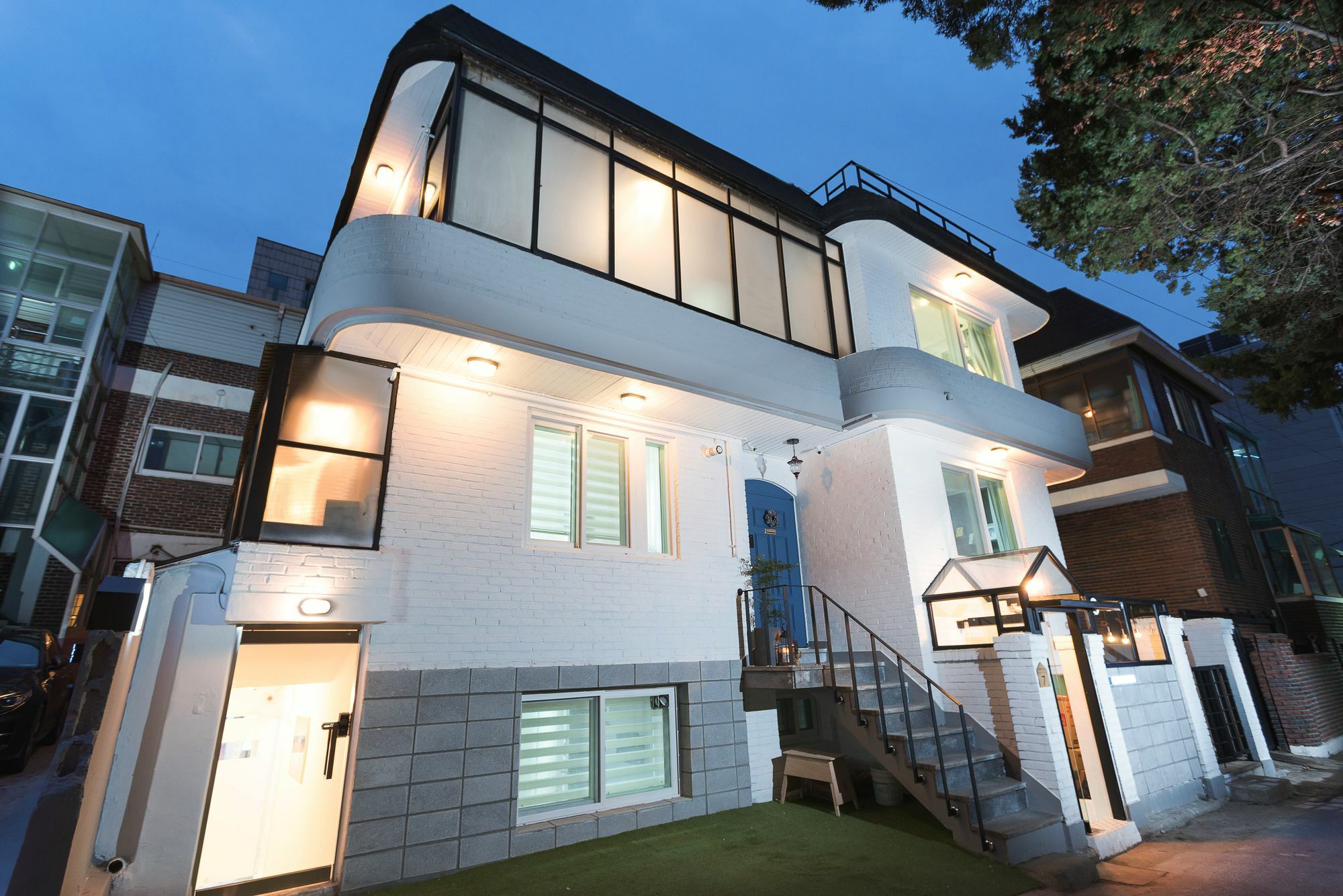 Neat House Hongdae Hotel Сеул Екстериор снимка