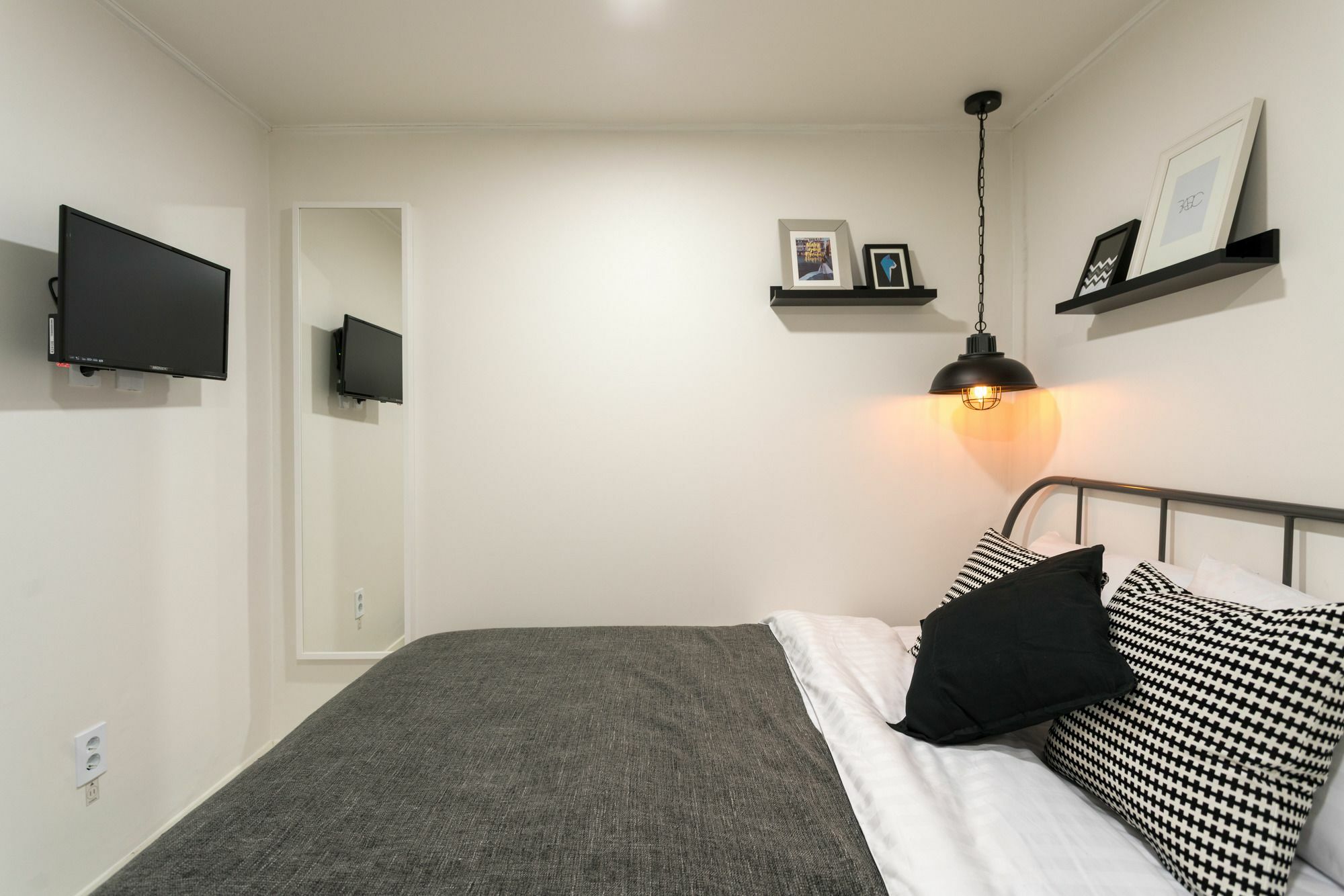 Neat House Hongdae Hotel Сеул Екстериор снимка