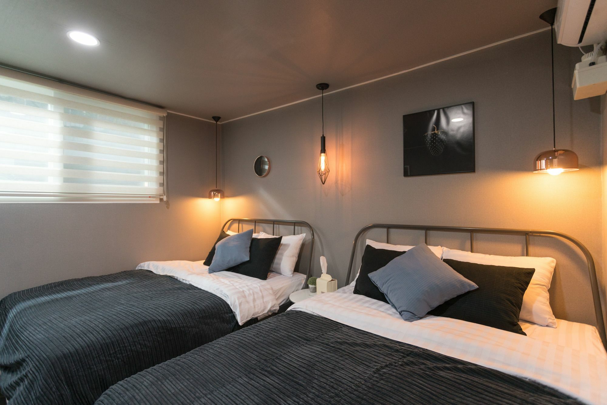 Neat House Hongdae Hotel Сеул Екстериор снимка